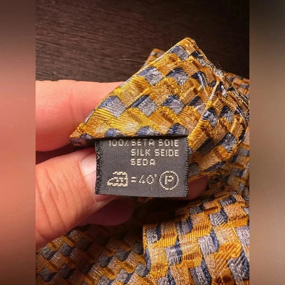 Ermenegildo Zegna 100% silk tie geometric pattern mint condition - Picture 5 of 8